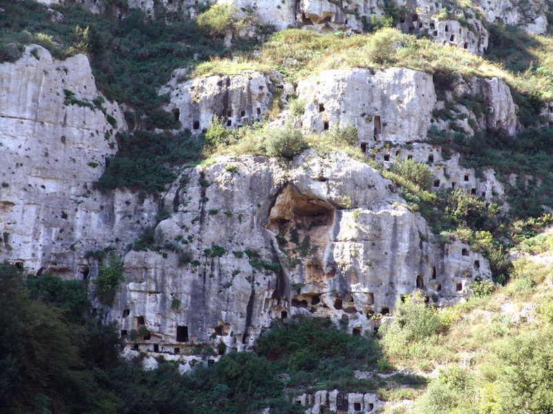 Archaeological itineraries of Sicily The rock necropolis of Pantalica