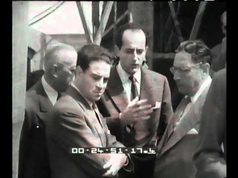 Tecnici del petrolio a Ragusa 1955