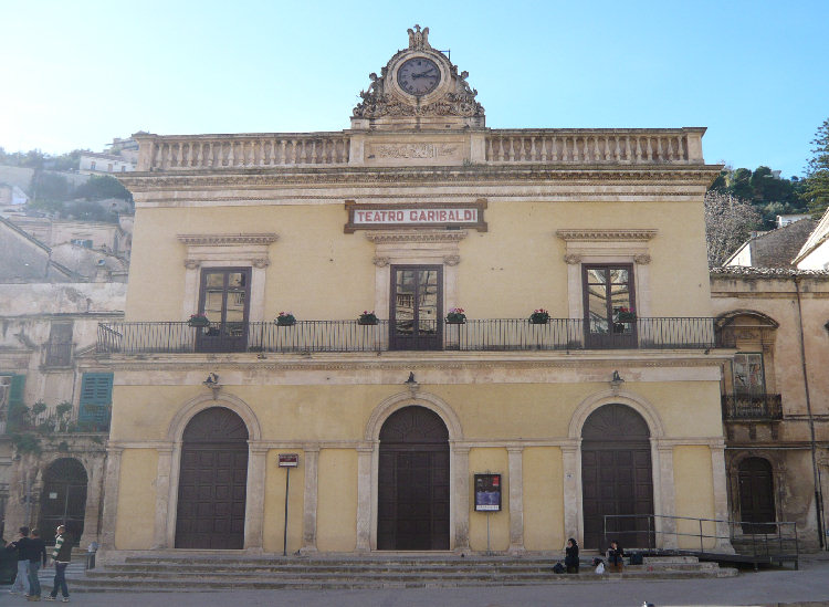 加里波第剧院莫迪卡