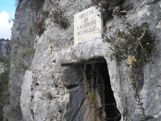 cava-d-ispica-grotta-ilarione